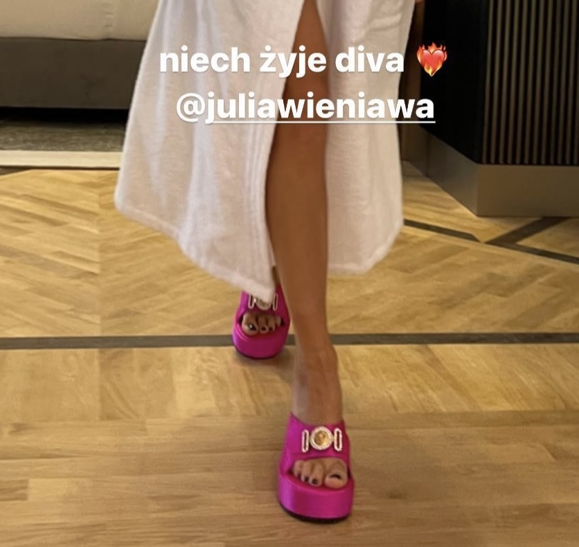 Julia Wieniawa Narkiewicz Feet